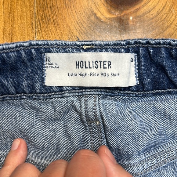 Hollister Ultra High Rise 90s Jean Shorts Size 10 - Picture 2 of 8